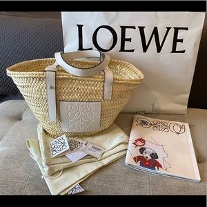 Loewe Basket bag in palm leaf and white leather